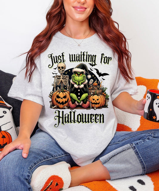 Grinch Can't Wait for Halloween Graphic Tee