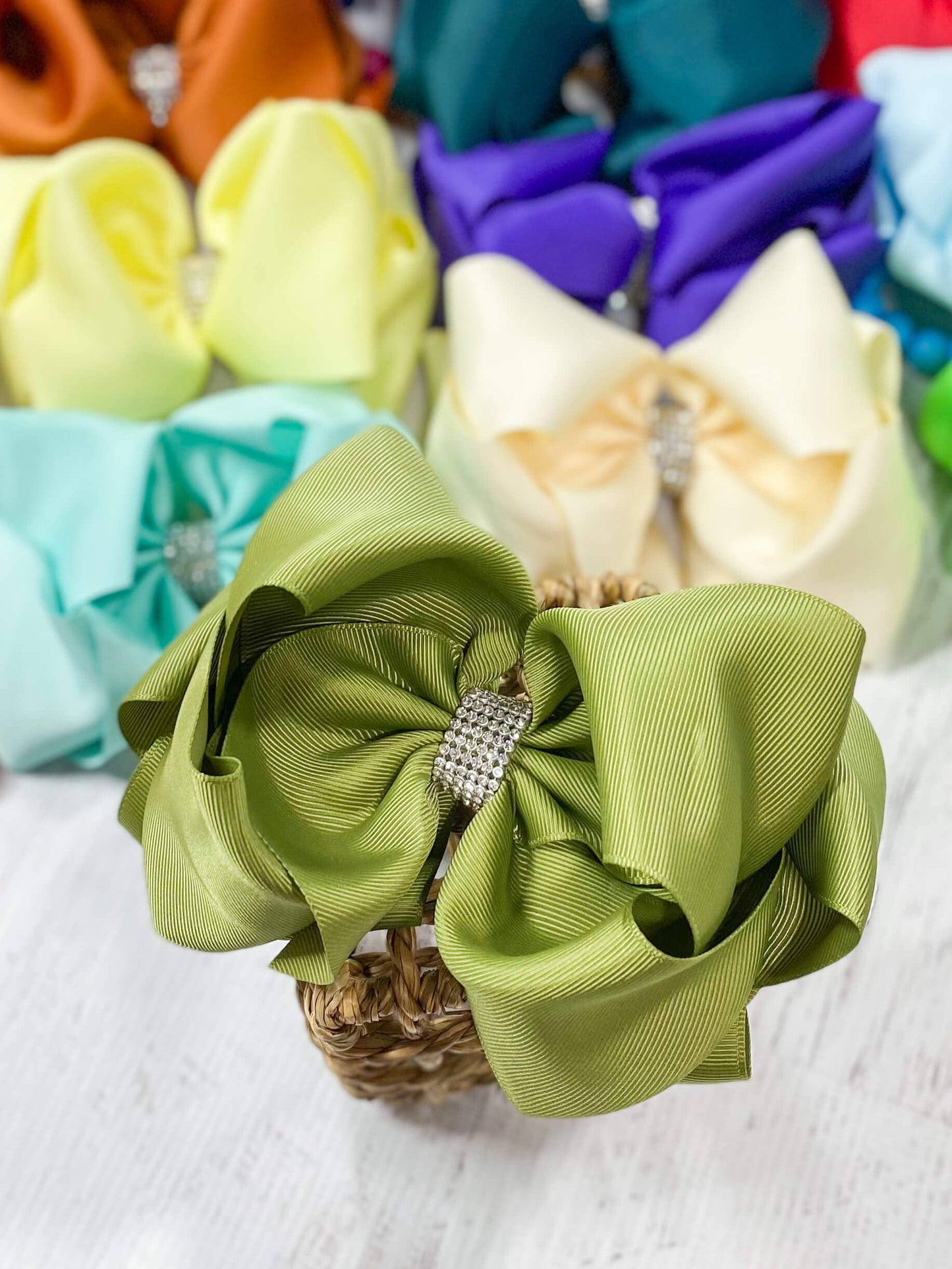 Texas Size Rhinestone Center Knot Hair Bows: Ivory